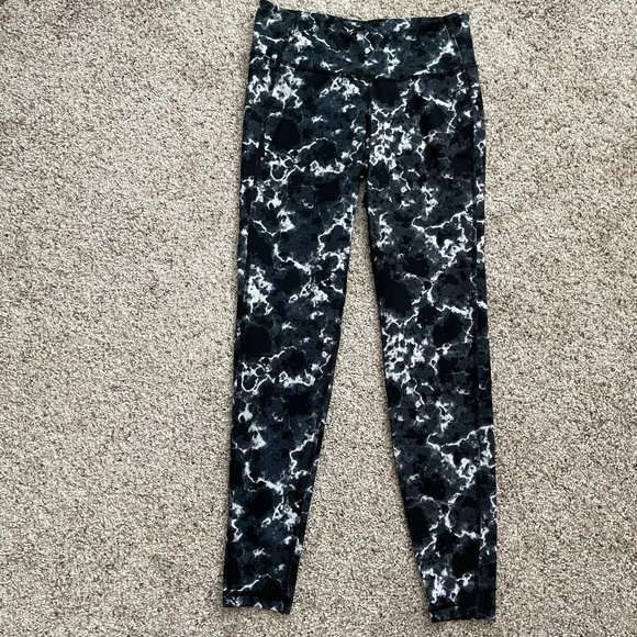 Old Navy Leggings - Black and White Patterned - Women's Medium - Picture 1 of 3